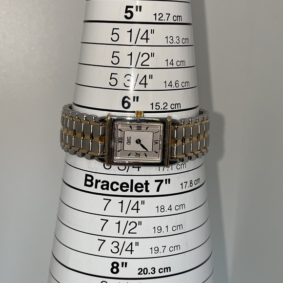 Vintage CROSS Swiss Timepiece Watch Stainless Steel Yellow Gold Water Resistant - Picture 9 of 15